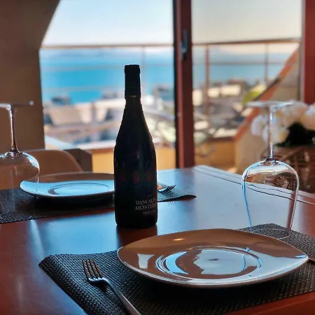 Atico 3m Apartment